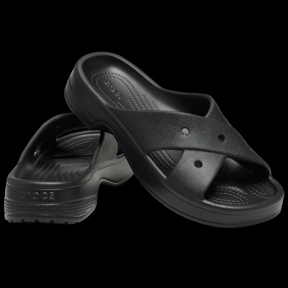 Crocs Classic Women's cross strap in black size 10